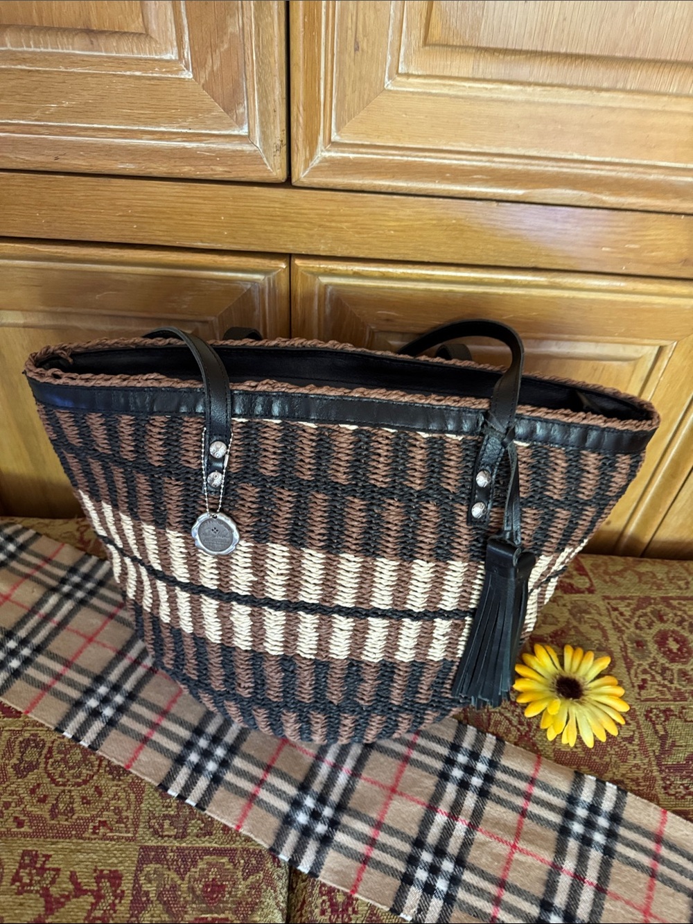 🌺 PATRICIA NASH; Sellia Maize Specialty Woven Tan/Black Zipper Top Tote Bag 4 U! - Picture 11 of 16